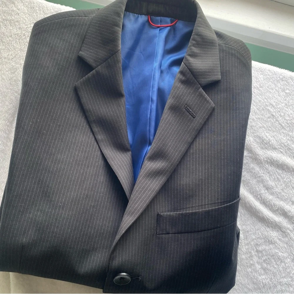 Men’s Tailored Gray Pinstripe Blazer Sport Coat Blue Lining 3 Button XS/S - Picture 13 of 13